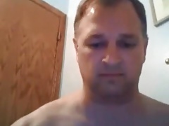 Daddy jerking off and showing his ass
